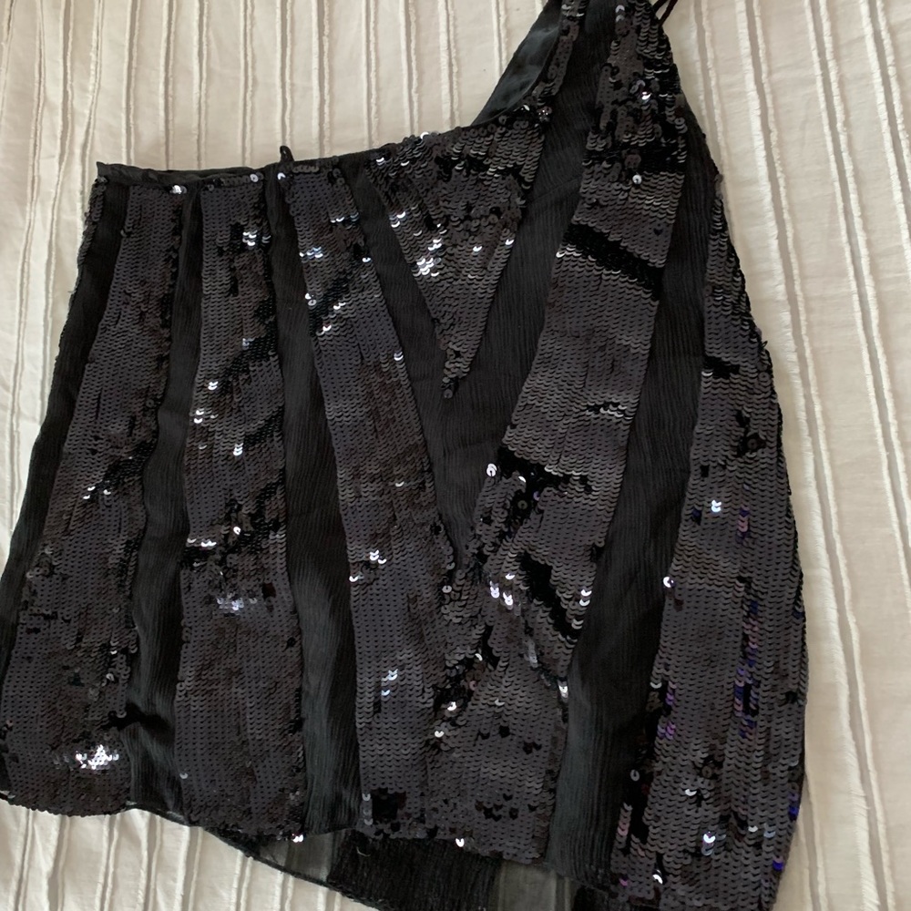 Juicy Couture One Shoulder Shirt